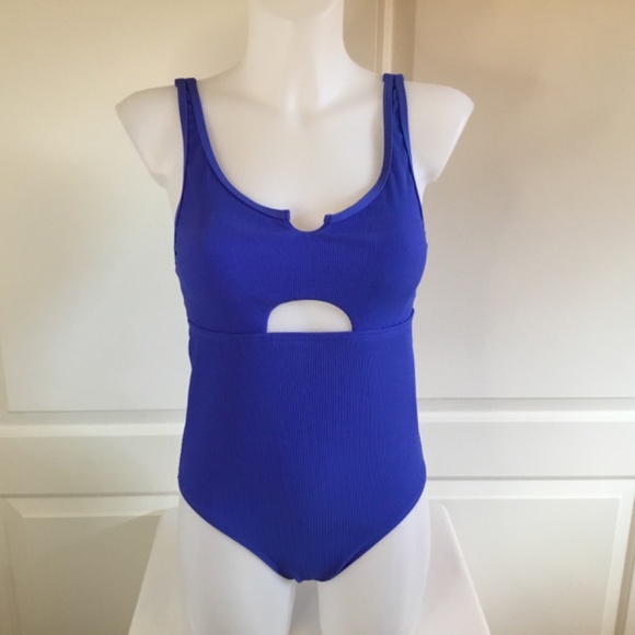 Women’s Ribbed Cutout Scoop One Piece Bathing Suit - Picture 4 of 8